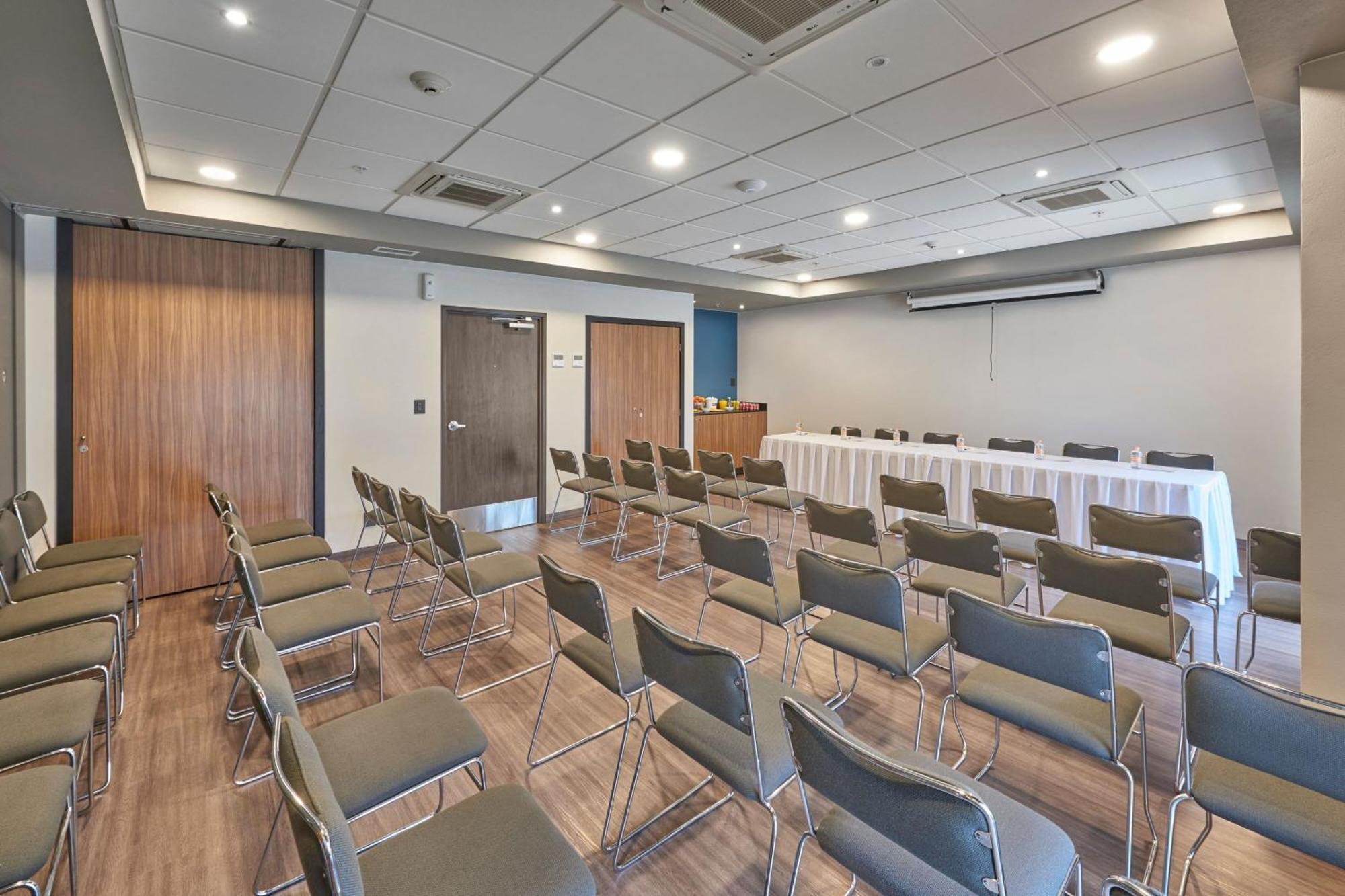 City Express By Marriott Comitan Extérieur photo