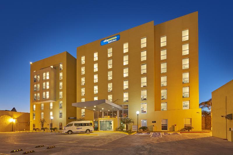 City Express By Marriott Comitan Extérieur photo